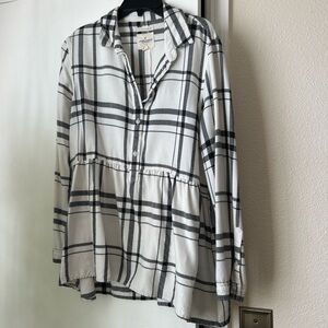 American eagle peplum flannel top